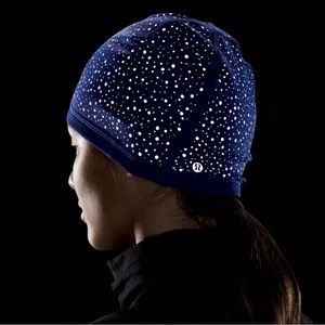 Lululemon Fleece Reflective Running Beanie Cap PSYH S/M NWOT